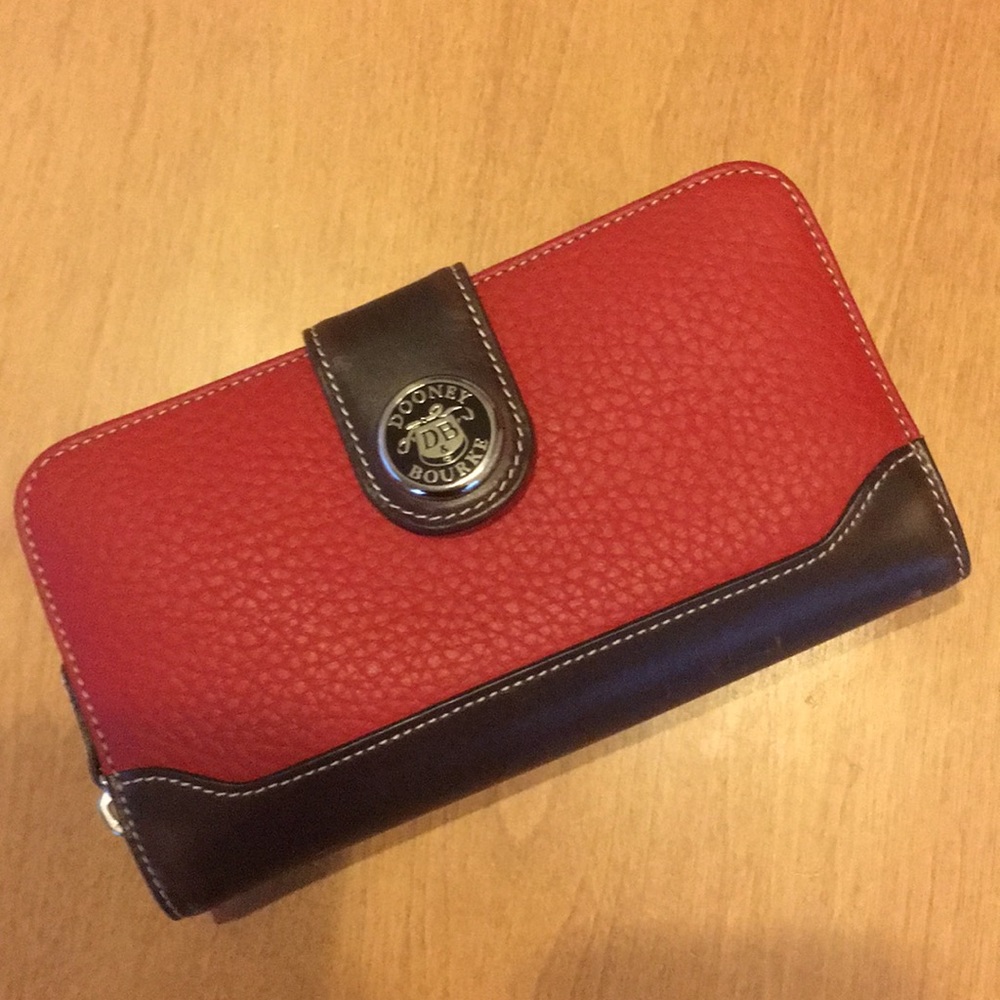 Dooney & Bourke Checkbook Wallet - Vintage!